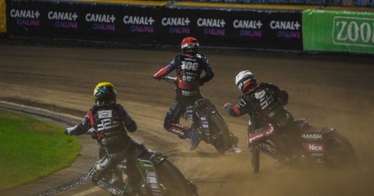 Wysokie przegrane Stali Rzeszów i Wilków Krosno 1 - Polskie Radio Rzeszów Wysokie przegrane Stali Rzeszów i Wilków Krosno