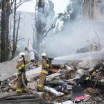 Do 31 osób wzrosła liczba ofiar śmiertelnych rosyjskiego ataku na Kijów [ZDJĘCIA] - Polskie Radio Rzeszów