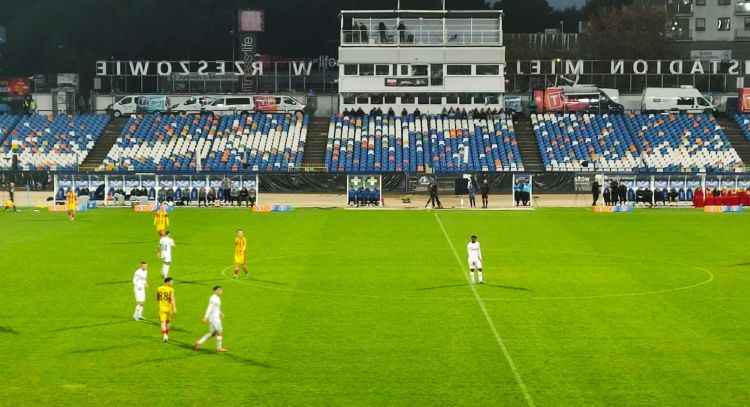 Stal Rzeszów odpadła w I rundzie piłkarskiego Pucharu Polski 1 - Polskie Radio Rzeszów Stal Rzeszów odpadła w I rundzie piłkarskiego Pucharu Polski