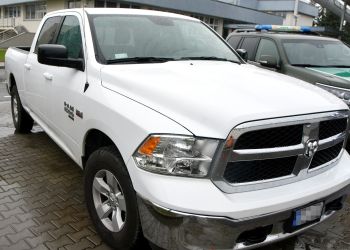 Próba przemytu drogich aut. Straż graniczna odzyskała skradzione pojazdy