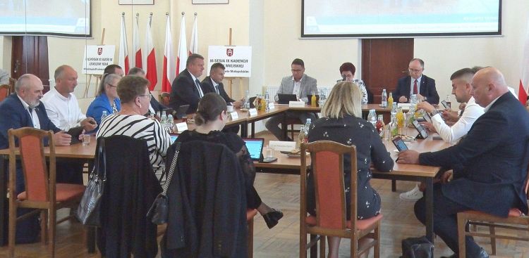 Szkoła w Górze Ropczyckiej otrzyma imię ks. prałata Wojciecha Święsa. Jest decyzja rady