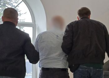 Lekarz podejrzany o przyjmowanie łapówek. Usłyszał ponad 500 zarzutów [WIDEO]