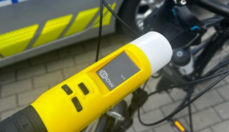 5 tys. zł kary dla pijanego 18-latka za ucieczkę rowerem