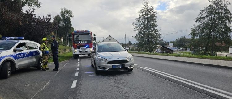 Kierujący fordem potrącił przechodzącą przez jezdnię nastolatkę