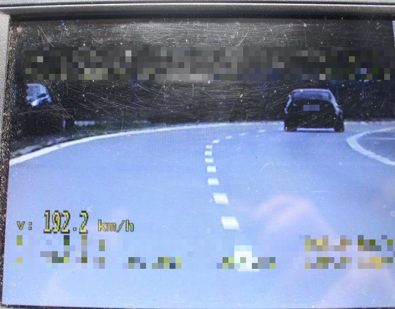 Blisko 200 km/h na liczniku. Kierowca recydywista tłumaczył się sprawdzianem z matematyki - Polskie Radio Rzeszów