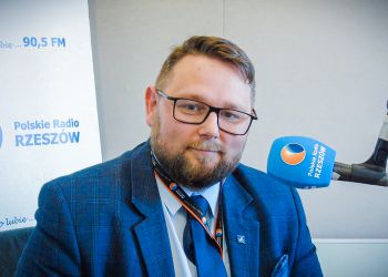 Ł. Mroczyński-Szmaj: Coraz trudniej jest rozróżniać treści wygenerowane przez AI od tych prawdziwych