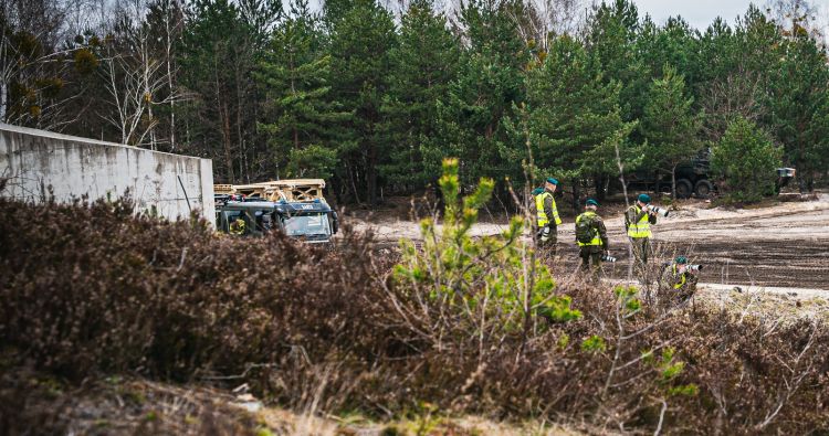 Uszkodzone drony znalezione na polu w okolicy Białej Podlaskiej, na Lubelszczyźnie i w woj. łódzkim [AKTUALIZACJA]