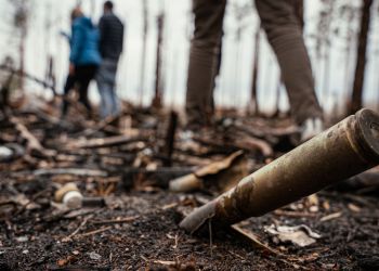 Sztab Generalny WP: Nie należy zbliżać się, dotykać ani przenosić zestrzelonych dronów lub ich fragmentów