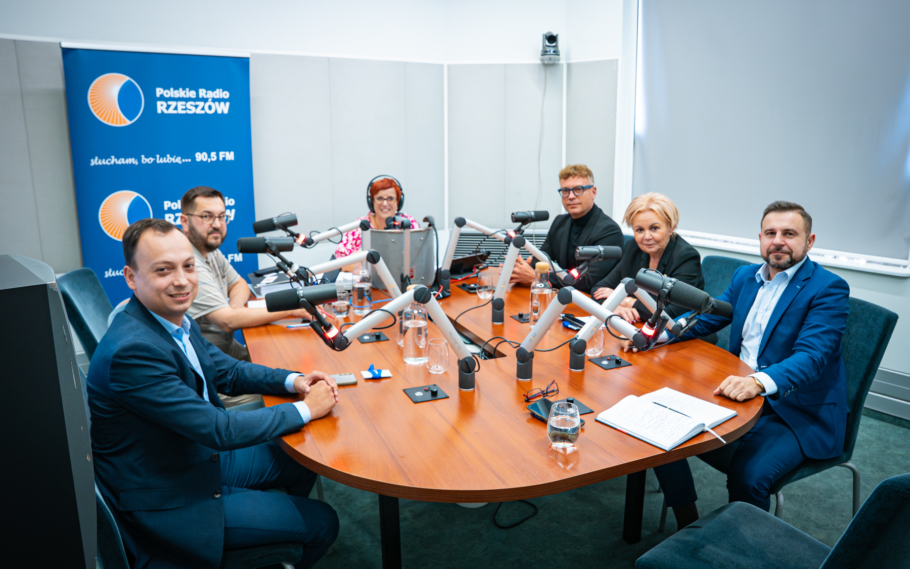 Polityka zagraniczna i relacje polsko-amerykańskie tematem Podkarpackiego Panelu Politycznego 3 - Polskie Radio Rzeszów Polityka zagraniczna i relacje polsko-amerykańskie tematem Podkarpackiego Panelu Politycznego - Polskie Radio Rzeszów