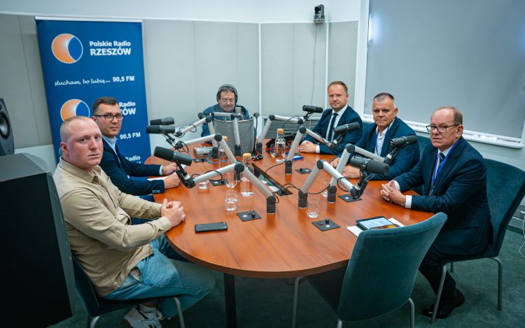 Podkarpacki Panel Polityczny: komentarze do rosyjskiej prowokacji dronowej