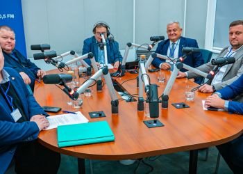 Obowiązkowe dwie godziny religii lub etyki w szkołach? Dyskusja w Polskim Radiu Rzeszów