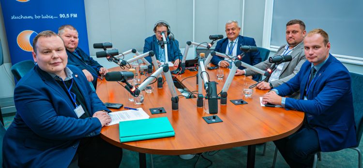 Obowiązkowe dwie godziny religii lub etyki w szkołach? Dyskusja w Polskim Radiu Rzeszów