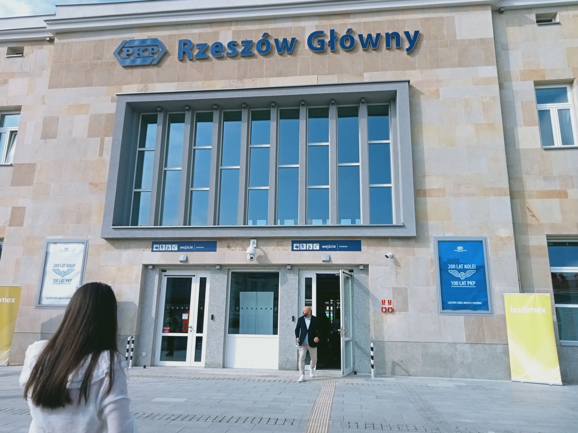 Zmodernizowany dworzec PKP w Rzeszowie oficjalnie oddany do użytku