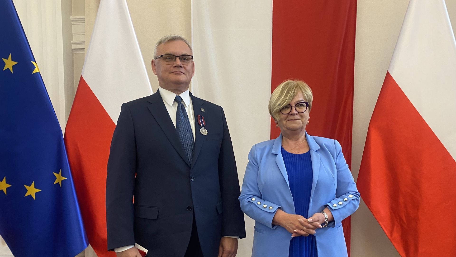 Dyrektor przemyskiej szkoły Grzegorz Szopa uhonorowany Medalem „Pro Patria” [ZDJĘCIA]