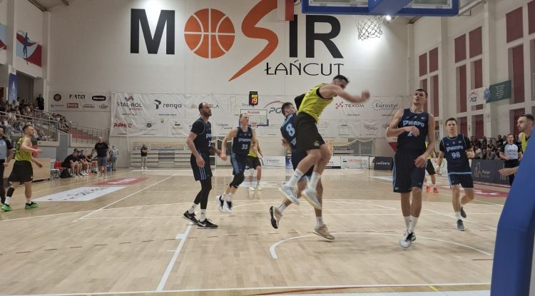 Koszykarze Sokoła Łańcut pokonali ukraińskiego mistrza