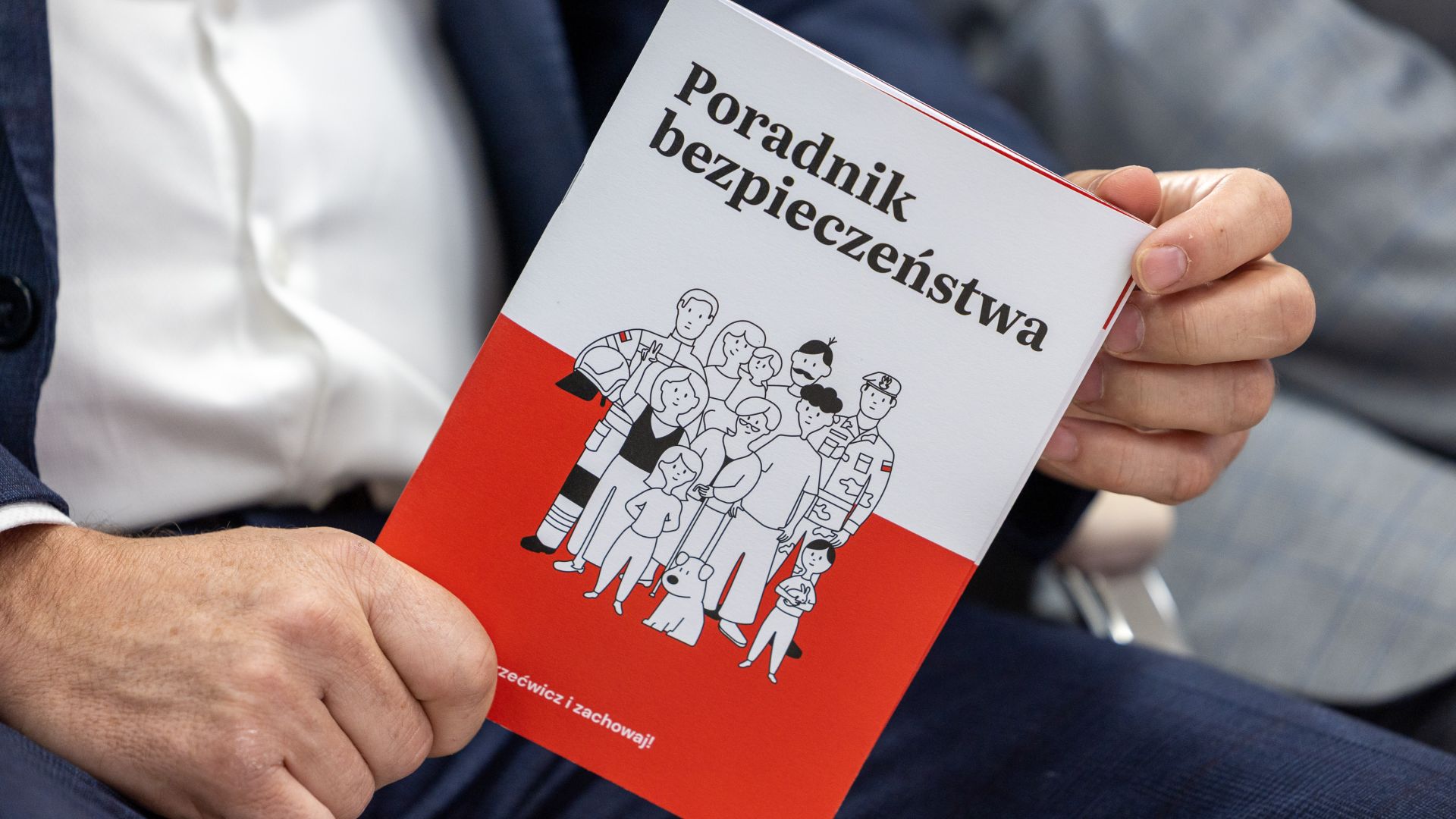 Wojewoda podkarpacki o rządowym Poradniku Bezpieczeństwa 7 - Polskie Radio Rzeszów Wojewoda podkarpacki o rządowym Poradniku Bezpieczeństwa