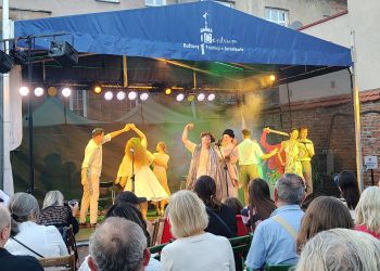 Trwa XV, jubileuszowy Przegląd Teatrów „Na Dziedzińcu” [ZDJĘCIA]