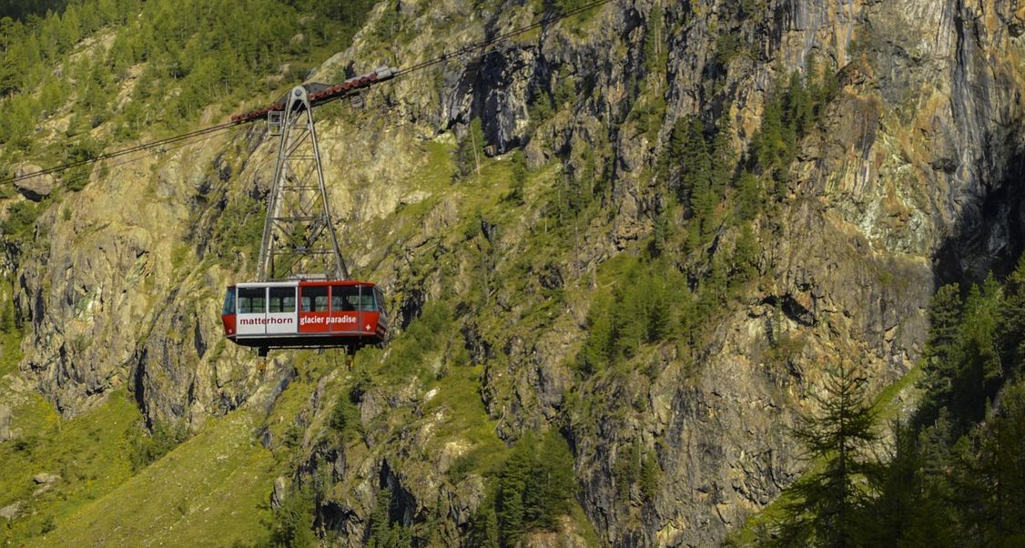 Liczba ofiar śmiertelnych wypadku kolejki w Lizbonie wzrosła do szesnastu [AKTUALIZACJA]
