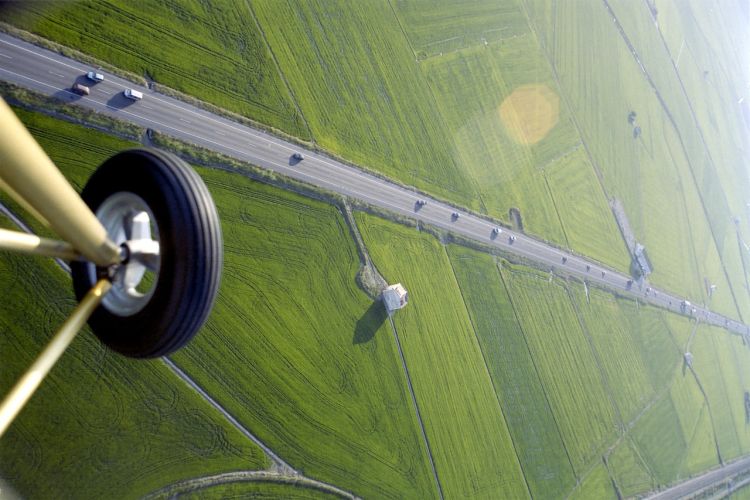 Ograniczenie ruchu lotniczego we wschodniej części Polski 1 - Polskie Radio Rzeszów Ograniczenie ruchu lotniczego we wschodniej części Polski