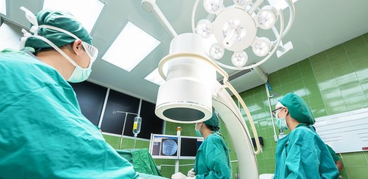 Pierwsza w Polsce operacja wszczepienia rozrusznika serca z bluetoothem została przeprowadzona w Rzeszowie