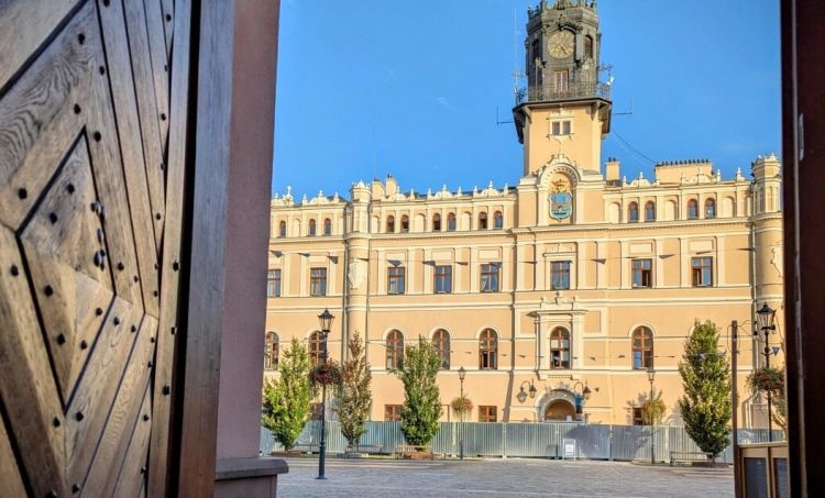 Jarosławski ratusz odzyskuje świetność na 650-lecie miasta