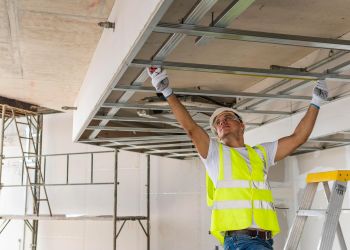 Sejm uchwalił ustawę uzależniającą wypłatę 800 plus cudzoziemcom m.in. od aktywności zawodowej