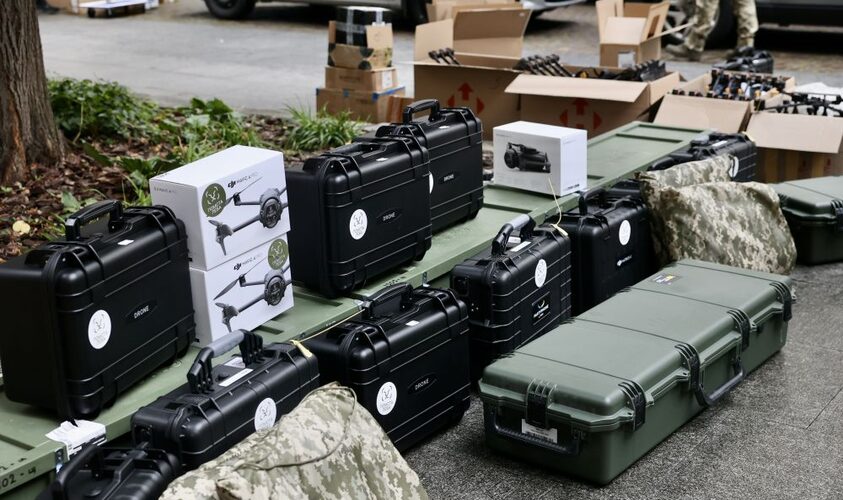 Lwów przekazał na front dwa kolejne samochody i sprzęt wojskowy o wartości ponad 10 milionów hrywien