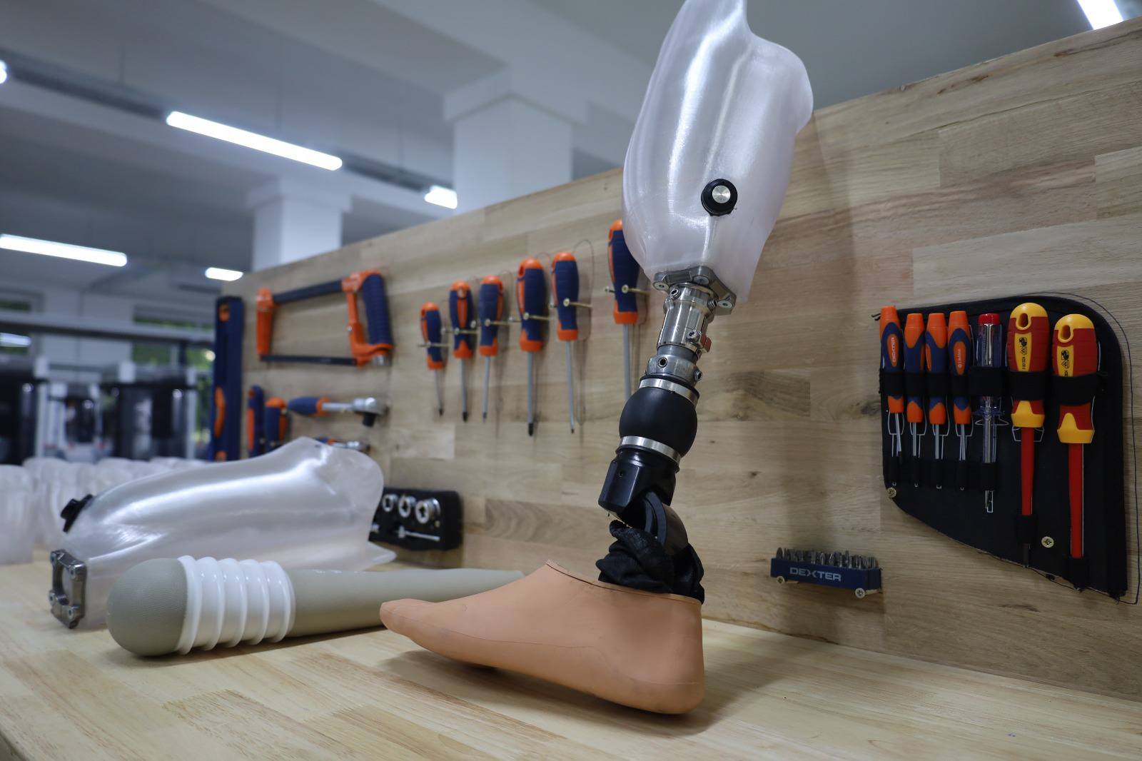 We Lwowie otwarto największy w Ukrainie zakład produkcji protez