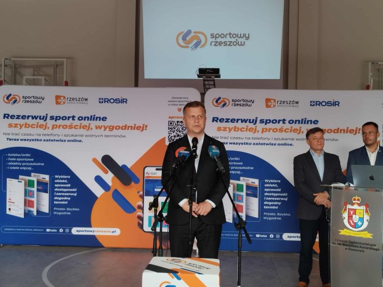 Rezerwacja boiska nareszcie online. Ruszyła platforma Sportowy Rzeszów 1 - Polskie Radio Rzeszów Rezerwacja boiska nareszcie online. Ruszyła platforma Sportowy Rzeszów