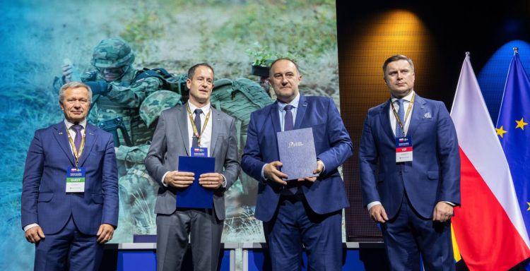 Dezamet Nowa Dęba będzie współpracować z SAAB Bofors Dynamics Switzerland