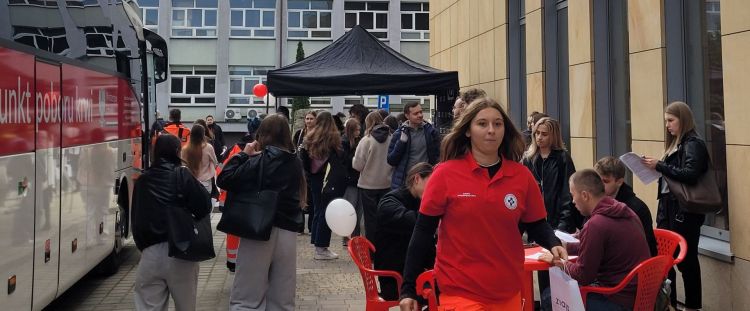 Na Uniwersytecie Rzeszowskim odbyła się XX edycja Wampiriady