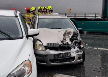 Karambol na ulicy Sikorskiego w Rzeszowie. Sprawca miał ponad 3 promile alkoholu  [ZDJĘCIA i WIDEO]