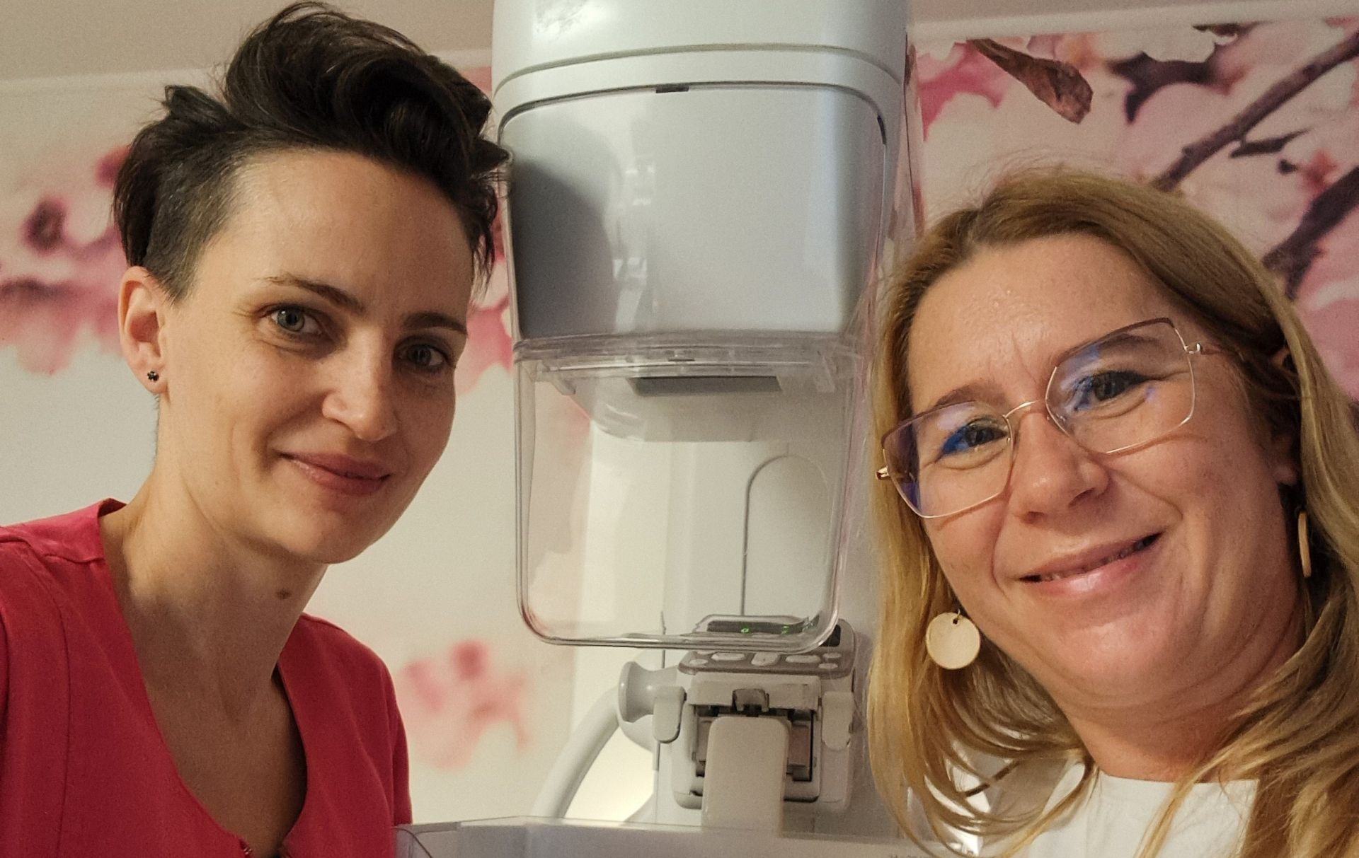 Różowy październik bez kolejek. Nasza reporterka wybrała się na mammografię 7 - Polskie Radio Rzeszów Różowy październik bez kolejek. Nasza reporterka wybrała się na mammografię