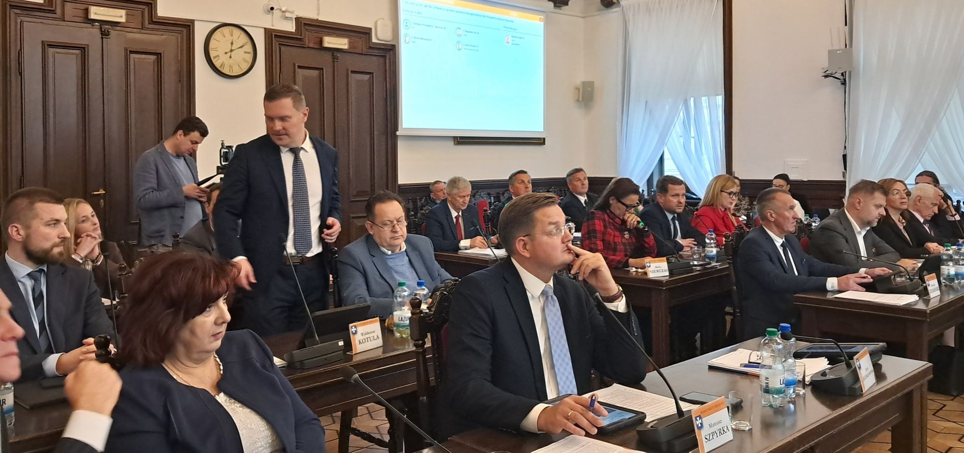 Rada miasta nie zgodziła się na podwyżkę wynagrodzenia dla prezydenta Rzeszowa - Polskie Radio Rzeszów