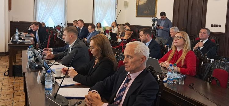 Rada miasta nie zgodziła się na podwyżkę wynagrodzenia dla prezydenta Rzeszowa