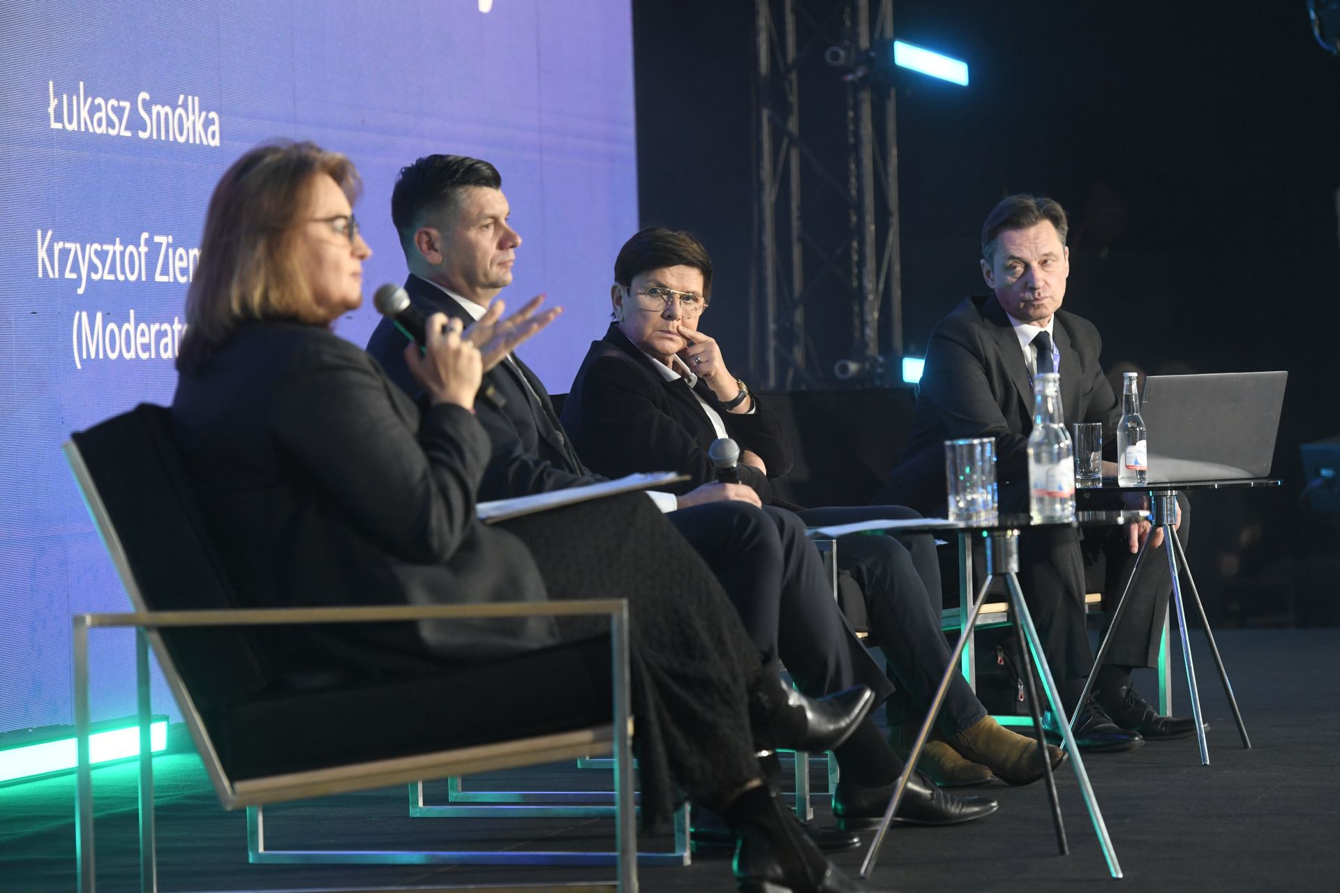 Krynica Forum 2025: środki unijne gwarantują rozwój regionów, jeśli są ukierunkowane na ich specyficzne potrzeby 8 - Polskie Radio Rzeszów Krynica Forum 2025: środki unijne gwarantują rozwój regionów, jeśli są ukierunkowane na ich specyficzne potrzeby