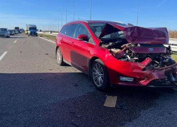 Wypadki i utrudnienia na A4. Policja apeluje o ostrożność na drogach