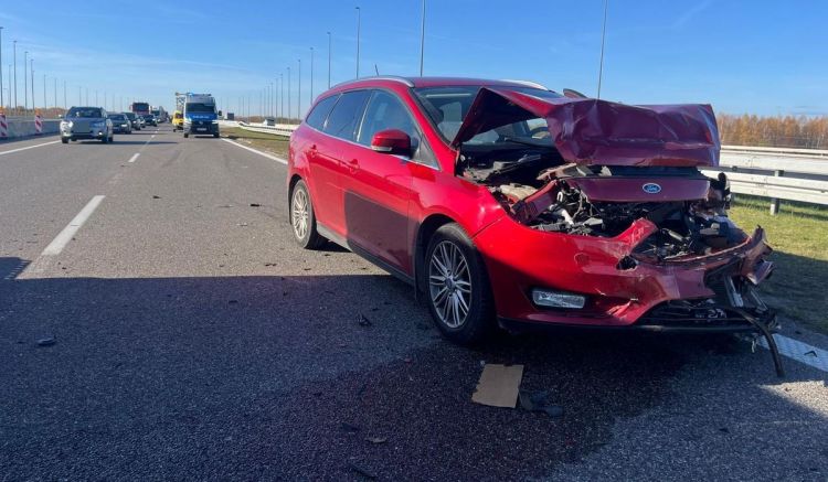 Wypadki i utrudnienia na A4. Policja apeluje o ostrożność na drogach 1 - Polskie Radio Rzeszów Wypadki i utrudnienia na A4. Policja apeluje o ostrożność na drogach