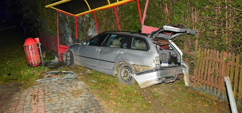 17-latek potrącił 58-latka i uciekł z miejsca wypadku. Nastolatek usłyszał zarzuty [ZDJĘCIA]