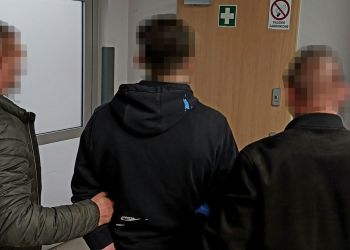 Oferował fałszywe akcje Orlenu. 83-letni senior pomógł policji w ujęciu oszusta