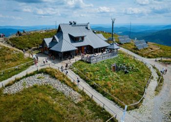Wodociąg na Połoninie Wetlińskiej. Chatka Puchatka zyska nowoczesne sanitaria