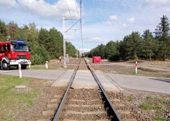 Tragiczny wypadek kolejowy w Lipie. Nie żyje kobieta potrącona przez pociąg