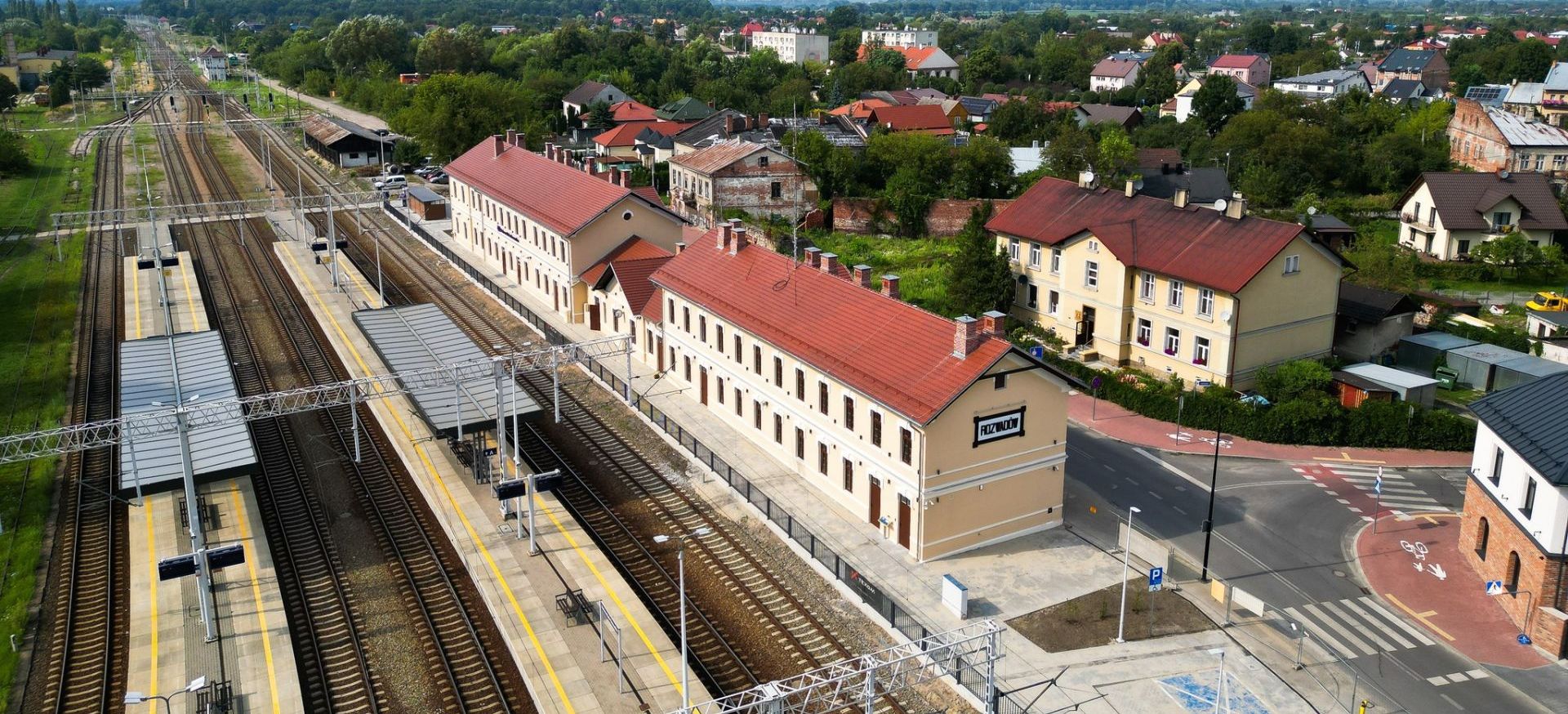 Dworzec Stalowa Wola Rozwadów w finale konkursu „Dworzec Roku 2025”