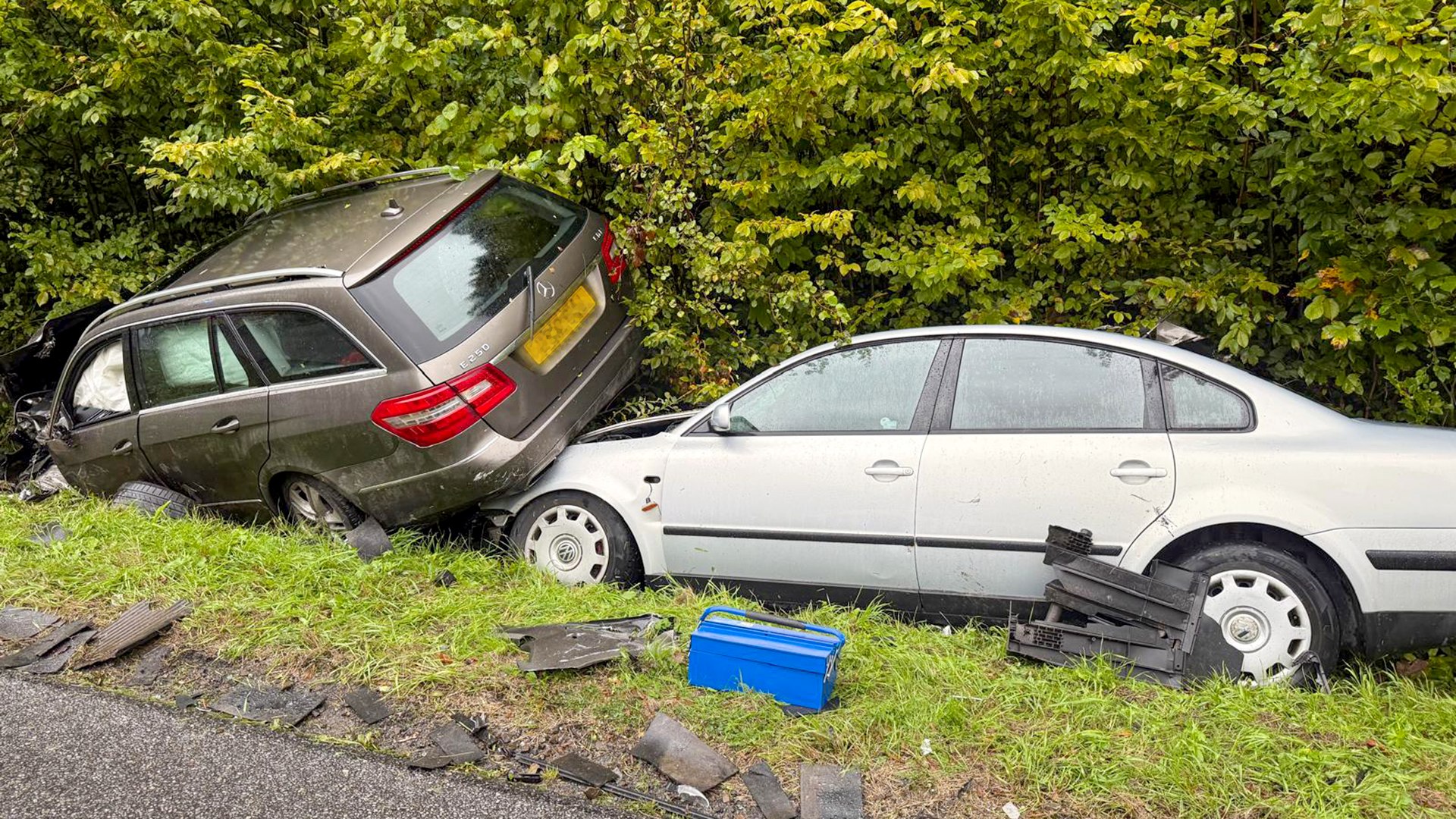 Jedna osoba ranna w zderzeniu trzech aut w powiecie bieszczadzkim [ZDJĘCIA] - Polskie Radio Rzeszów