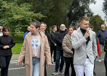 Bachata na Bulwarach w Rzeszowie. Tańczyli mimo deszczu