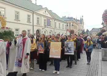 Rzeszowska Procesja Różańcowa [ZDJĘCIA]