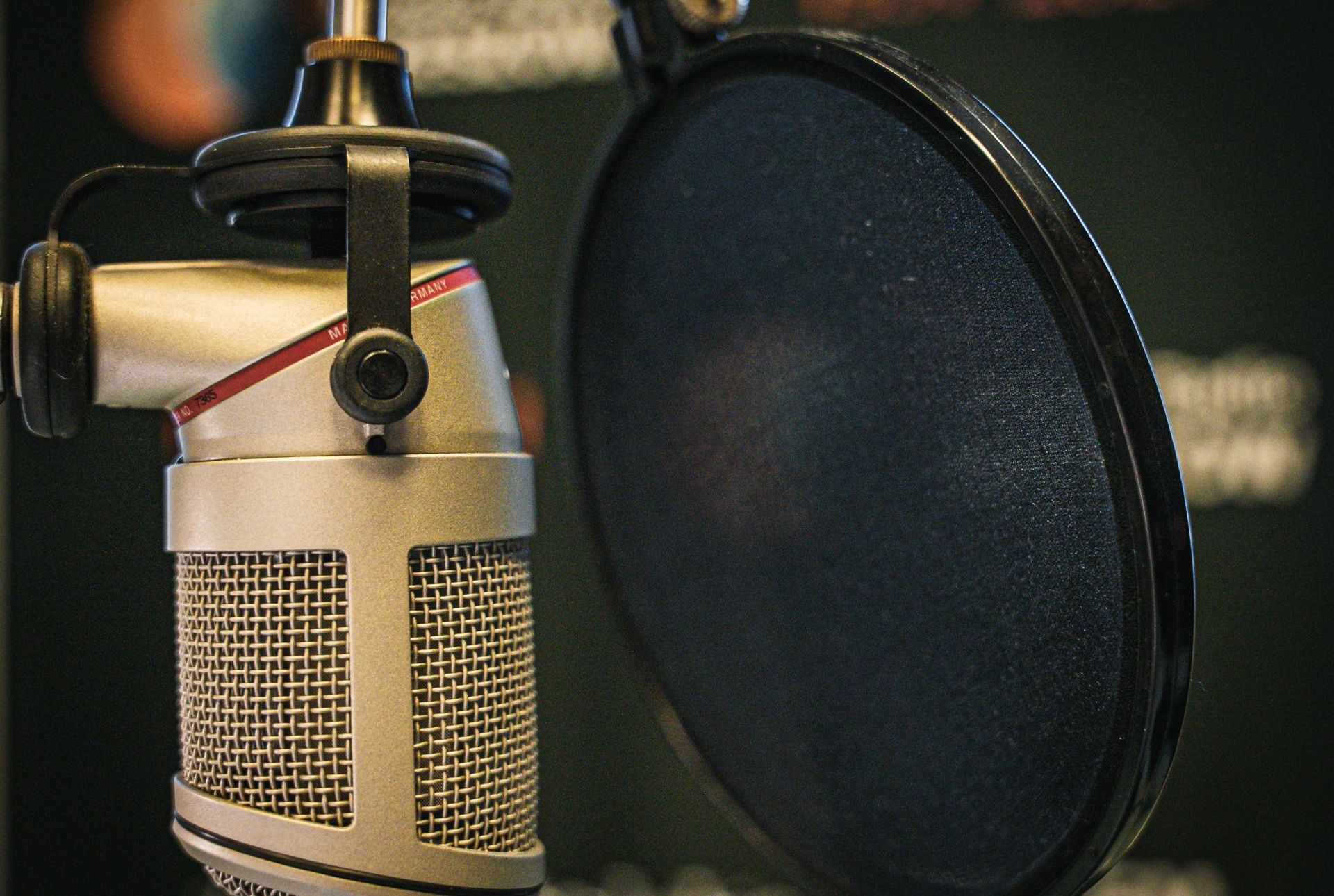 Trwa głosowanie w konkursie Podcast Roku im. red. Janusza Majki