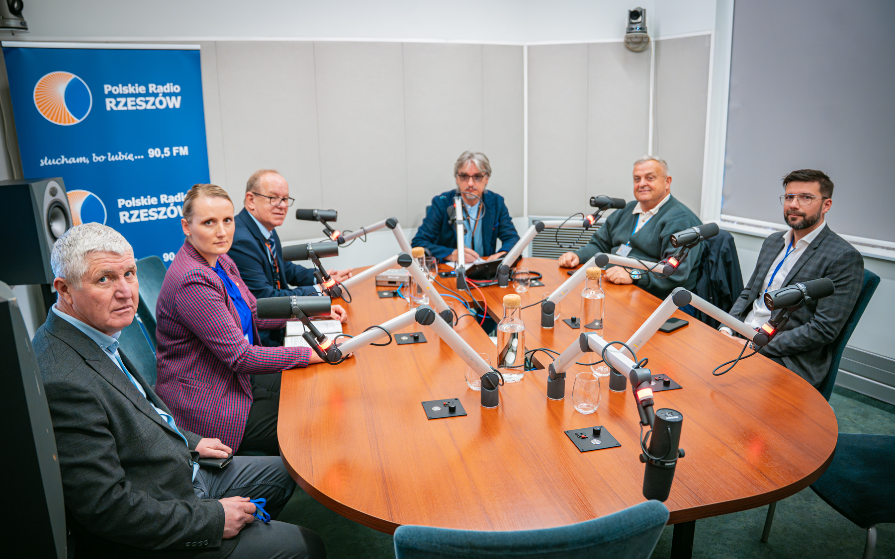 Podkarpacki Panel Polityczny: komentarze do decyzji premiera Tuska ws. przyjmowania migrantów 8 - Polskie Radio Rzeszów Podkarpacki Panel Polityczny: komentarze do decyzji premiera Tuska ws. przyjmowania migrantów