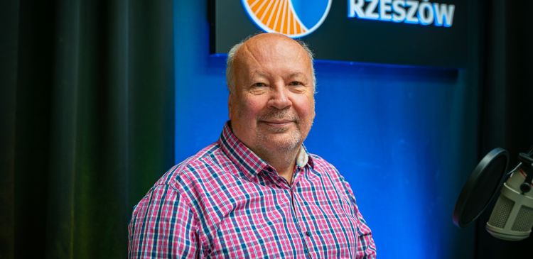 L. Gajos: Społeczeństwo ciągle potrzebuje drogowskazów