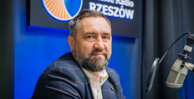 J. Harpula: Uczniowie podążą za nauczycielem, który kocha to, co robi